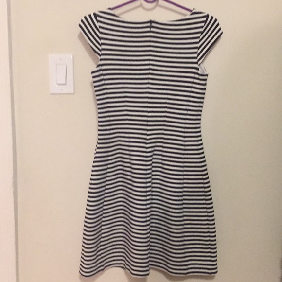 Lilly Pulitzer Navy/White Briella Dress! EUC! - Picture 3 of 5